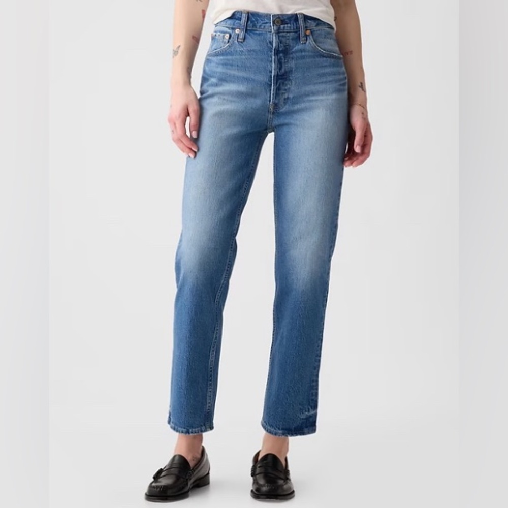 GAP High-Rise Cheeky Straight Jeans Women’s Size 27 Regular Fit Medium Wash